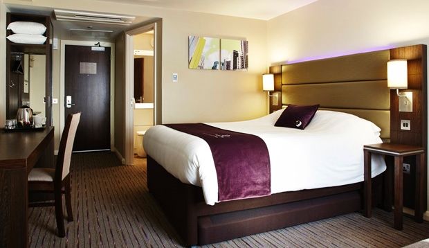 Premier Inn Manchester City Centre Экстерьер фото